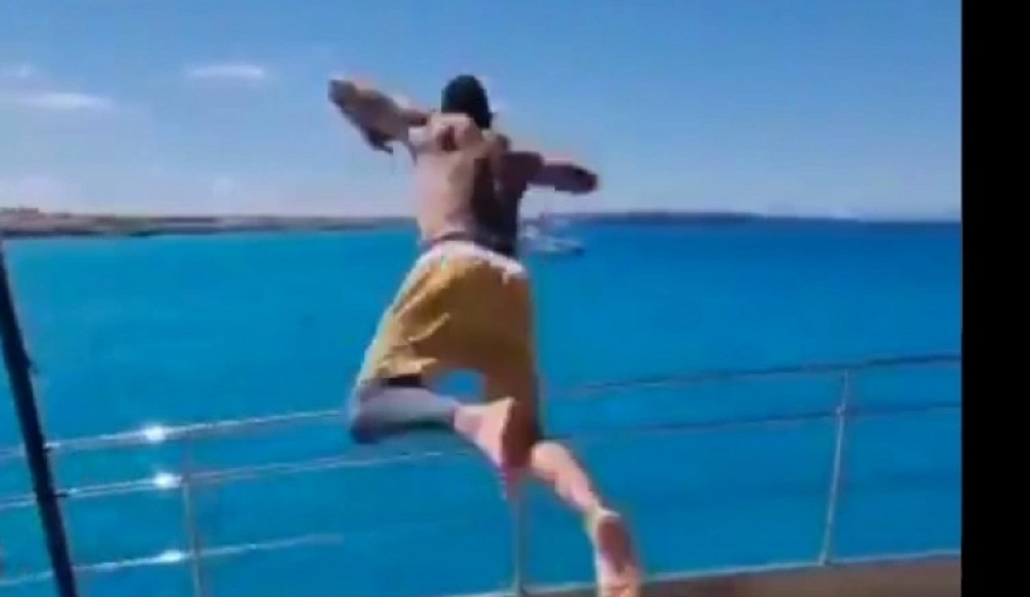 O Ζλάταν κάνει βουτιές που κόβουν την ανάσα (vid)