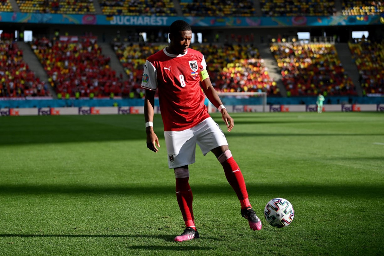 Ακόμα δεν πήγε στη Ρεάλ και ξεκίνησε την γκρίνια ο Αλάμπα!