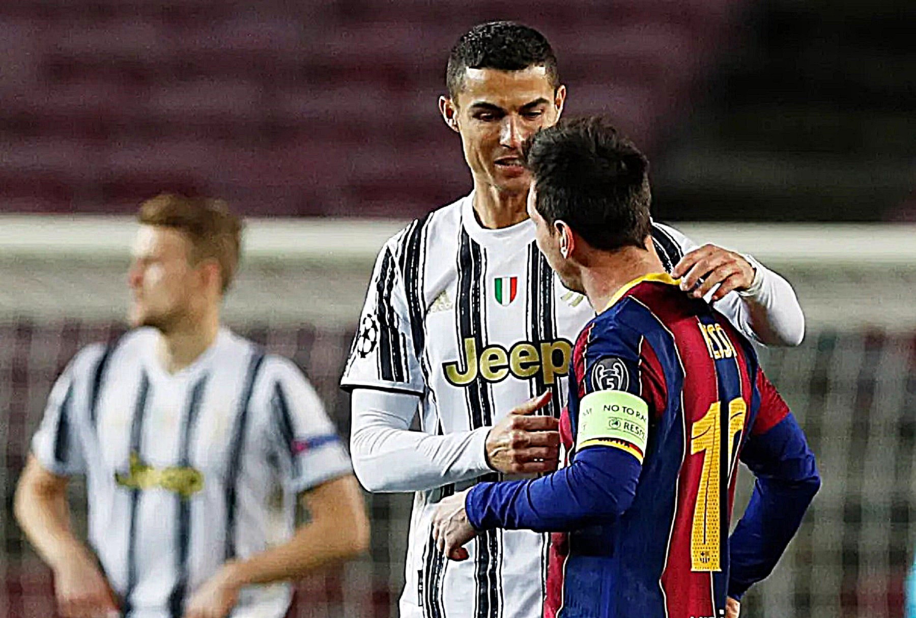 Η Γιούβε θέλει να ανανεώσει τον Κριστιάνο αλά… Μέσι!