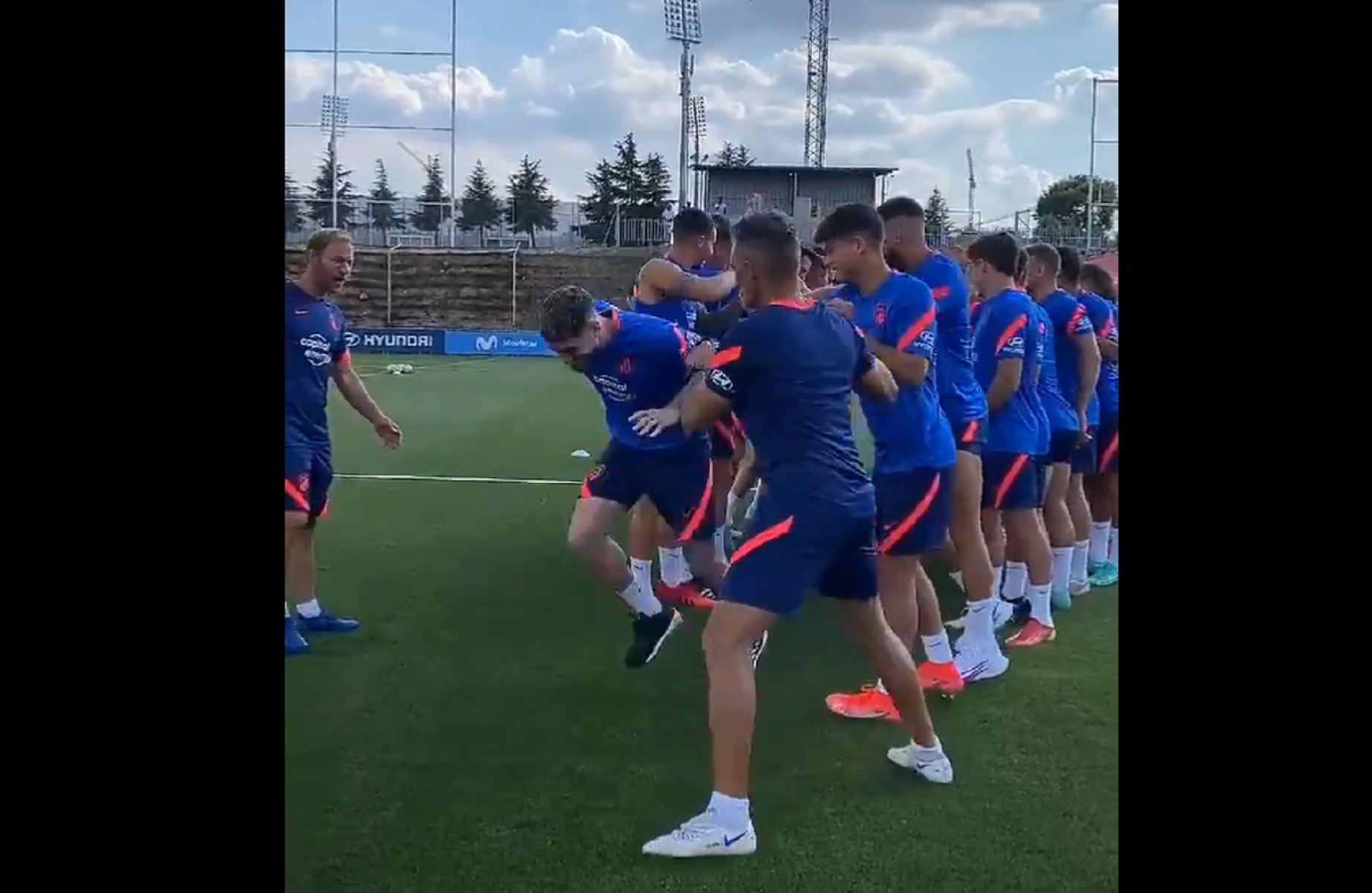 Η Ατλέτικο υποδέχθηκε τον Ντε Πολ με… φατούρο (vid)