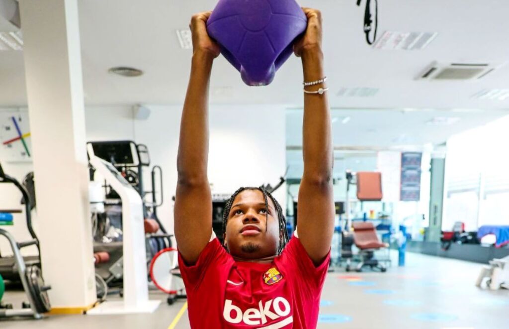 Η εικόνα στο γόνατο του Φάτι φανερώνει την ταλαιπωρία που βιώνει (pic)