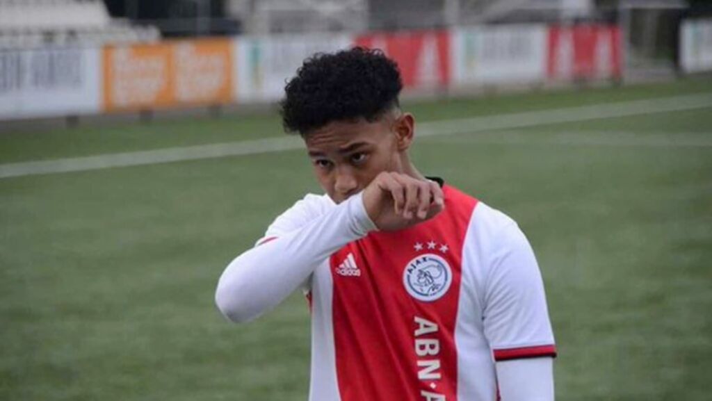 Θρήνος στον Άγιαξ – Πέθανε 16χρονος ποδοσφαιριστής