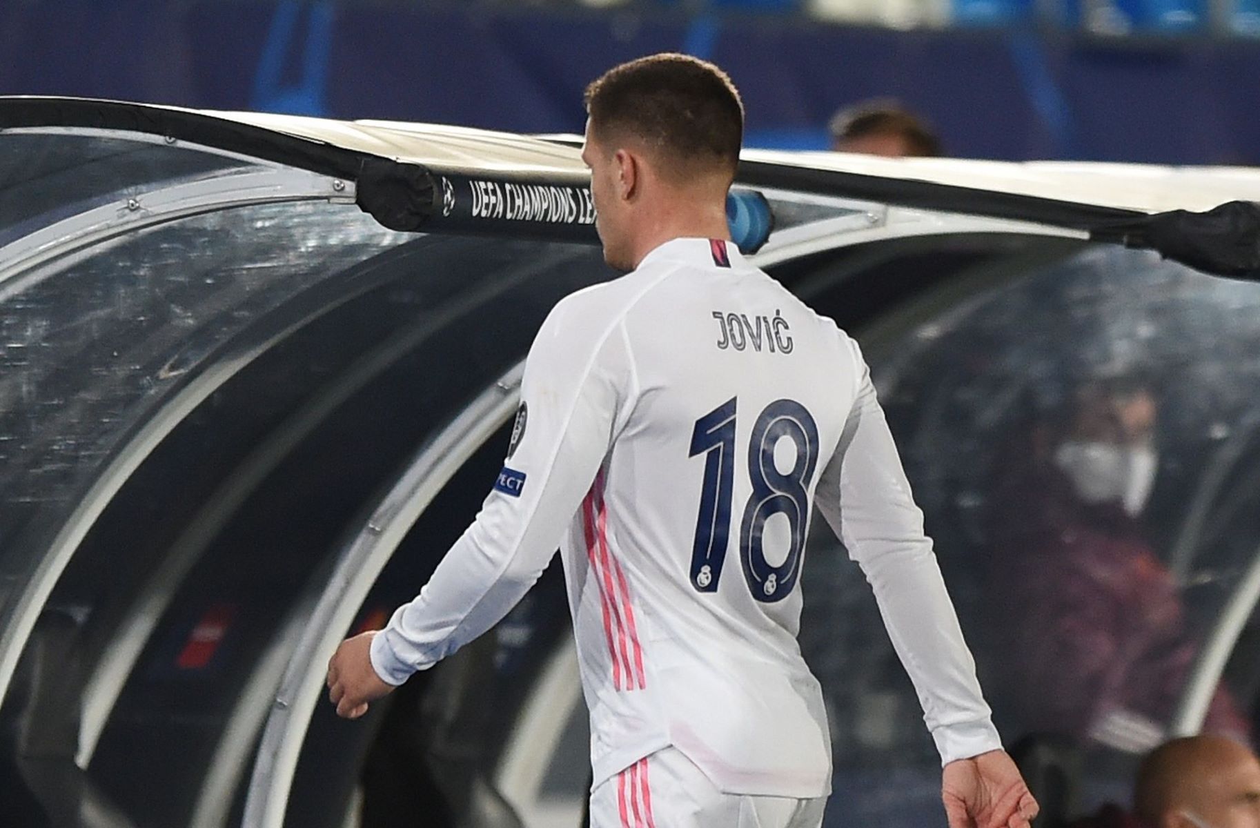 Αδρανής αλλά περιζήτητος ο Γιόβιτς!