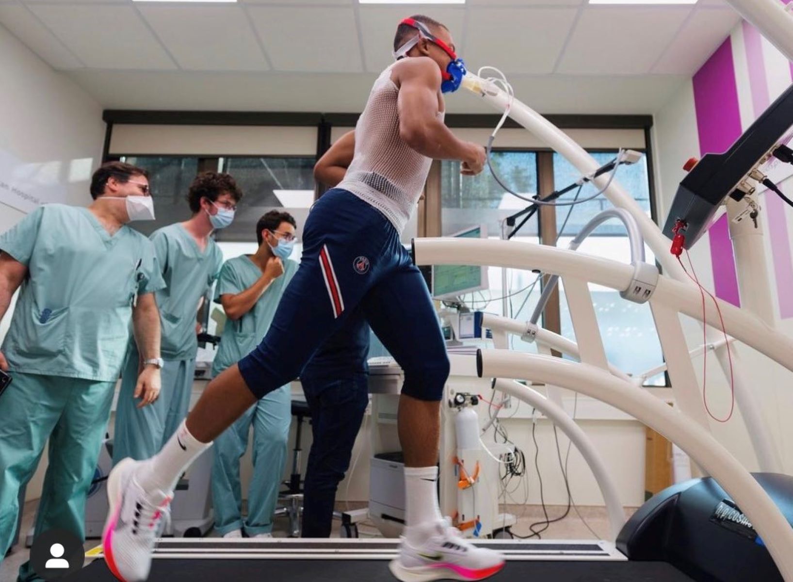 Ο Μπαπέ επέστρεψε στην Παρί με το μυαλό στη Ρεάλ (pics)