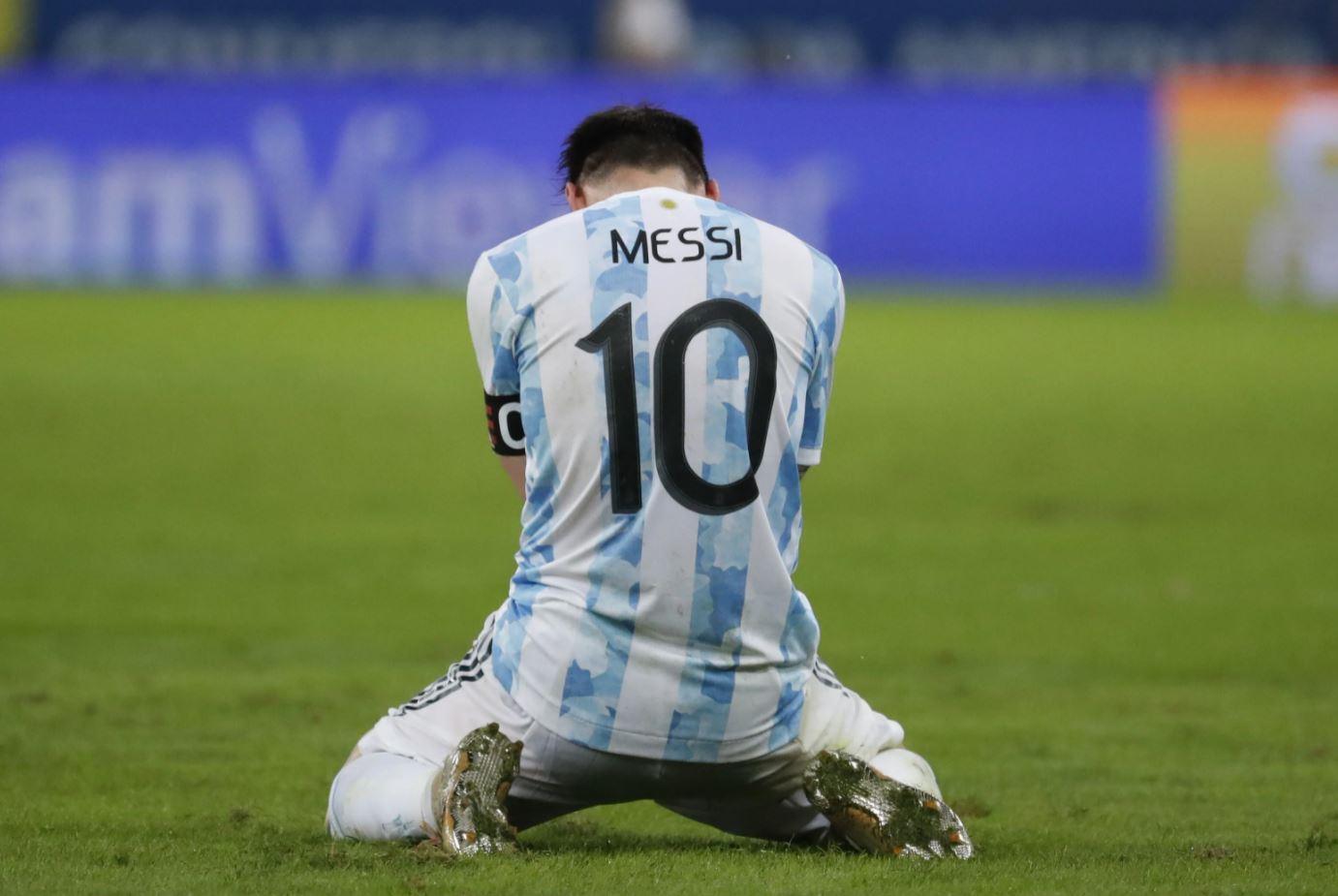 Tρελή «χασούρα» χρημάτων ο Μέσι!