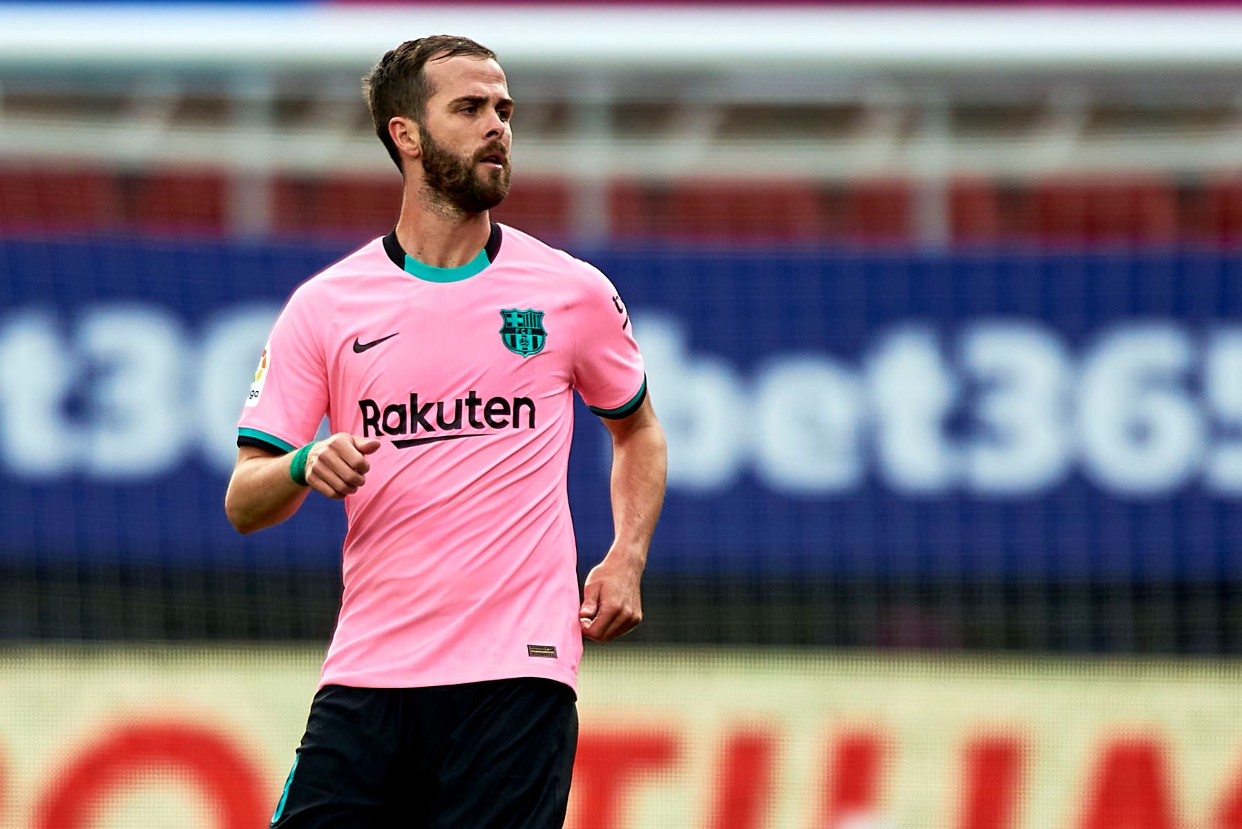 Η Μπαρτσελόνα «σκοτώνει» τον Πιάνιτς ελέω… Μέσι!