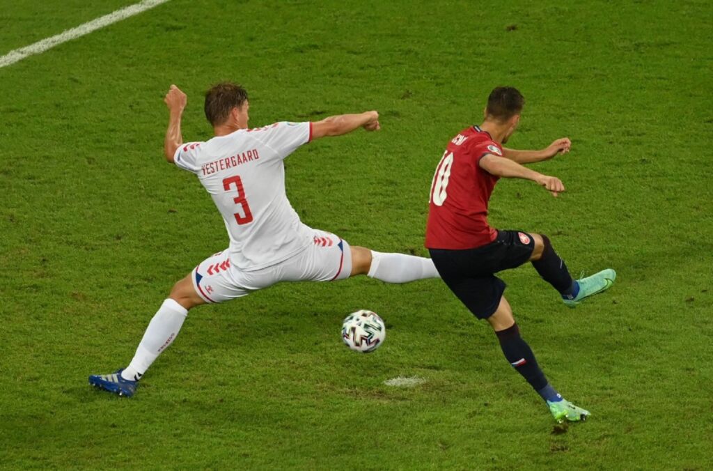 Το… πολυβόλο Σικ βάζει ξανά τους Τσέχους στο ματς! (vid)