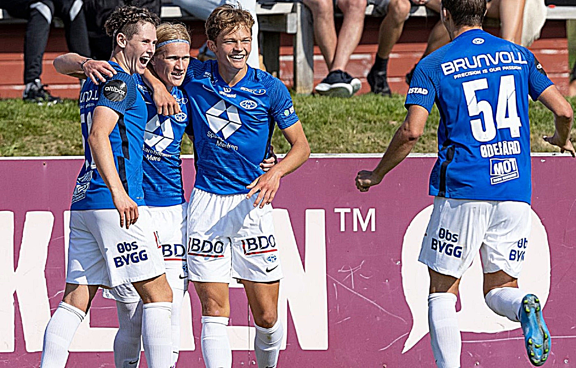 Ο ξάδελφος του Χάαλαντ ξεκίνησε να «πυροβολεί»! (vid)