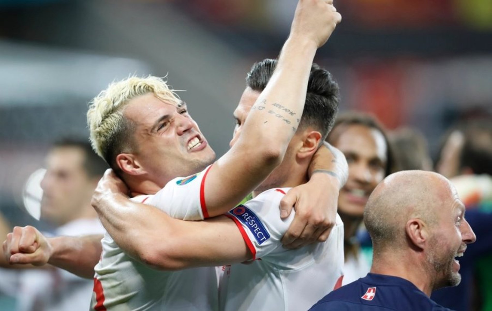 Ο Τζάκα είναι πολύ σκληρός για να λυγίσει!