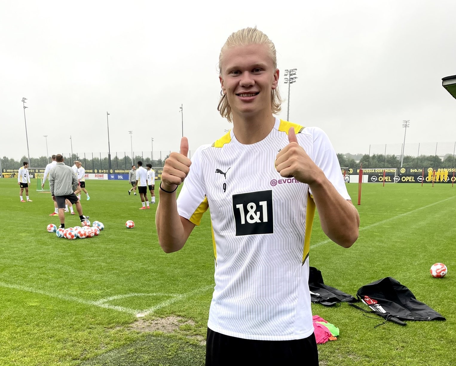 Δεν χαλαρώνει ο Χάαλαντ! Σκοράρει κατά ριπάς και το καλοκαίρι! (vid)