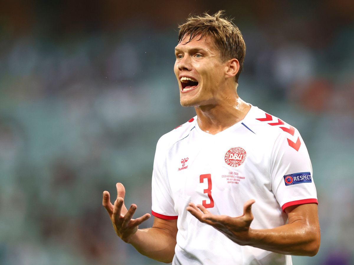 Κλείνει την αεράμυνα της η Λέστερ με… ογκόλιθο!