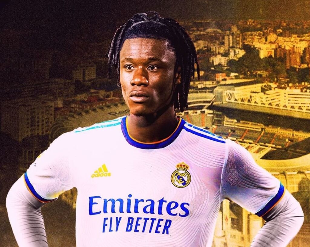 Επίσημο: Ανακοίνωσε τον Καμαβινγκά η Ρεάλ! (pic)