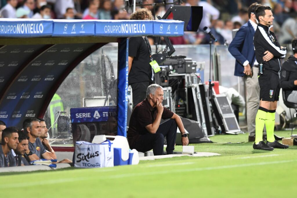 Άρχοντας Μουρίνιο – Γιόρτασε το τρίποντο με πίτσα (vid)