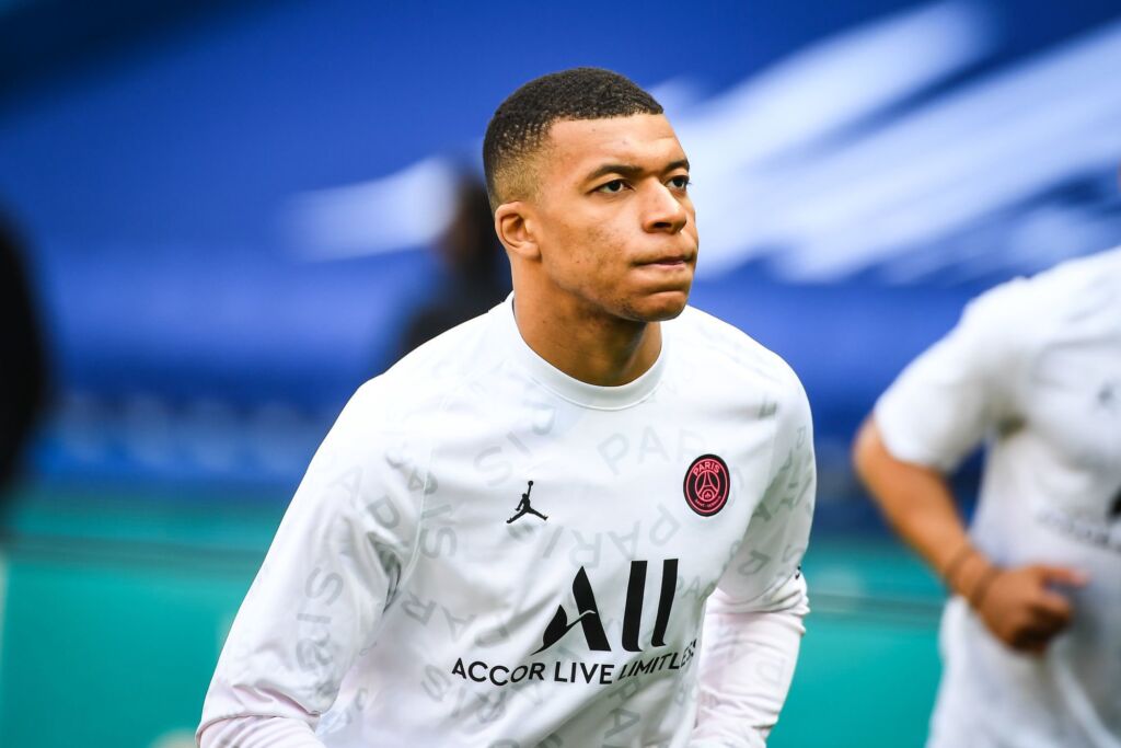 Ο Μπαπέ χτύπησε το… ποδαράκι του και έχασε το πρώτο ματς της σεζόν!