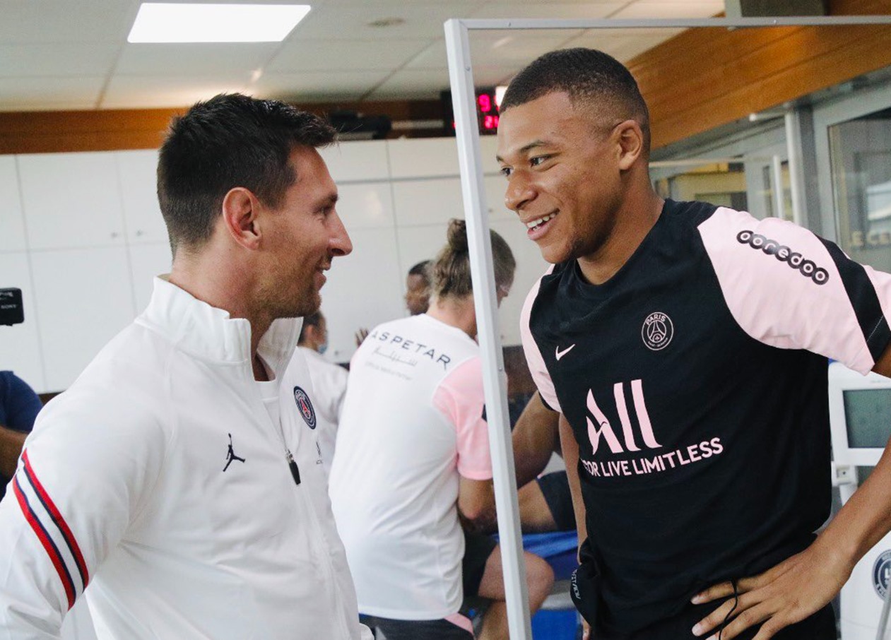 Άρχισαν να… γράφουν! Ο Μπαπέ πασάρει και ο Μέσι σκοράρει! (vid)