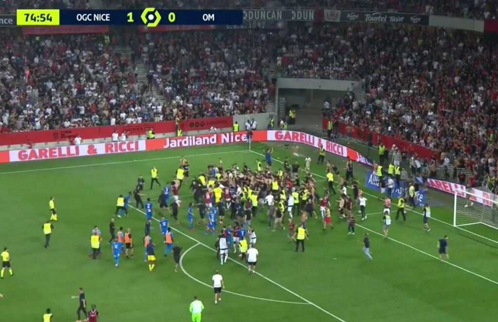 Τρομερά επεισόδια στο Νις-Μαρσέιγ-Μπουκάλια, μπουνιές και… έξαλλος ο Σαμπάολι (vid)