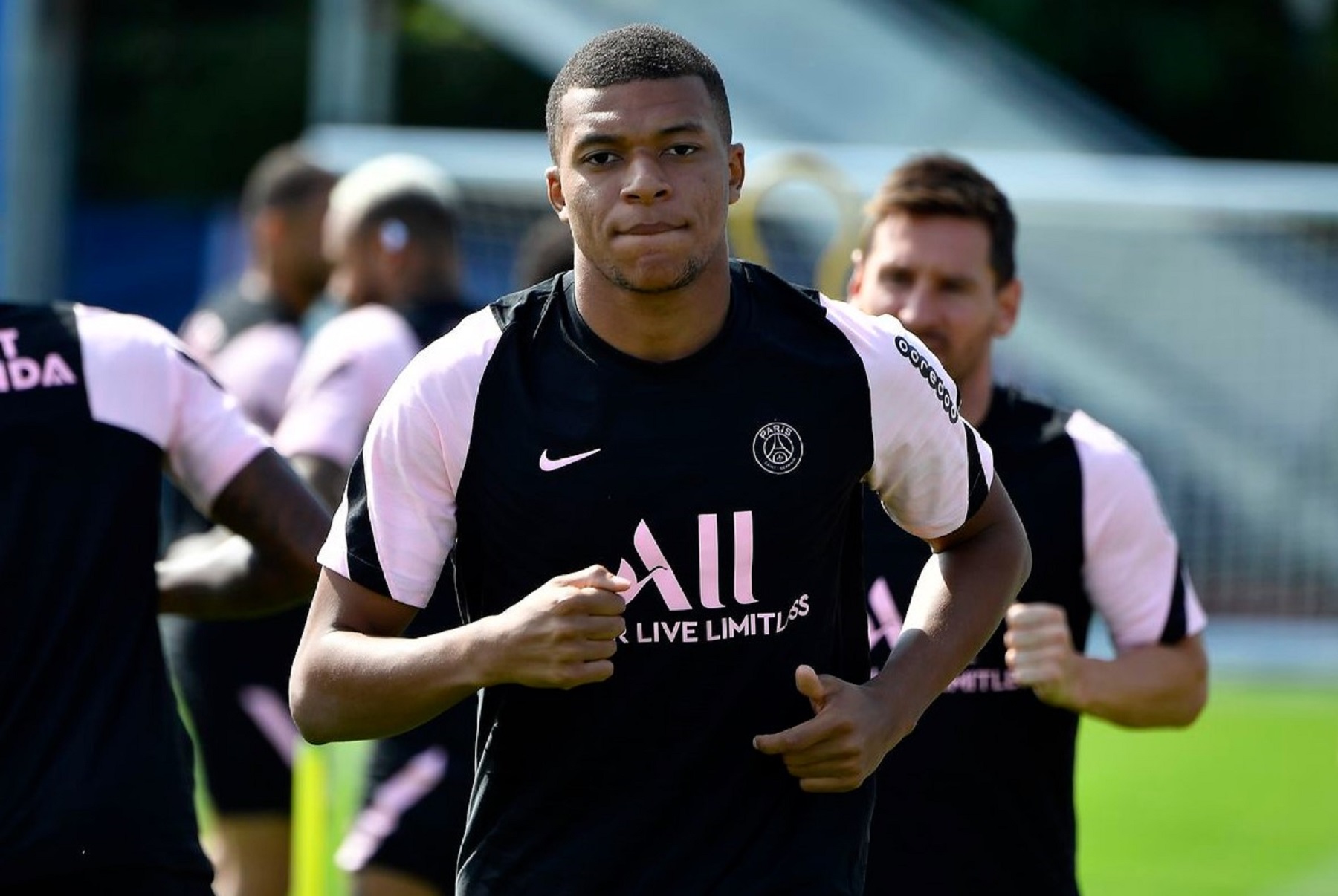 «Θα πάει στην εξέδρα, αν δεν ανανεώσει ο Μπαπέ!»