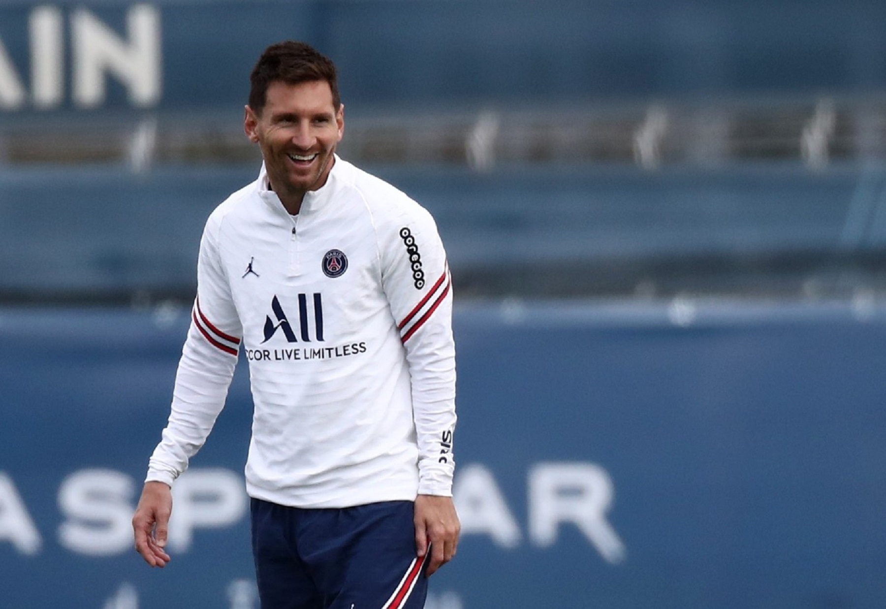 «Τρέλα» στο ξενοδοχείο της Παρί για τον Μέσι! (pic)