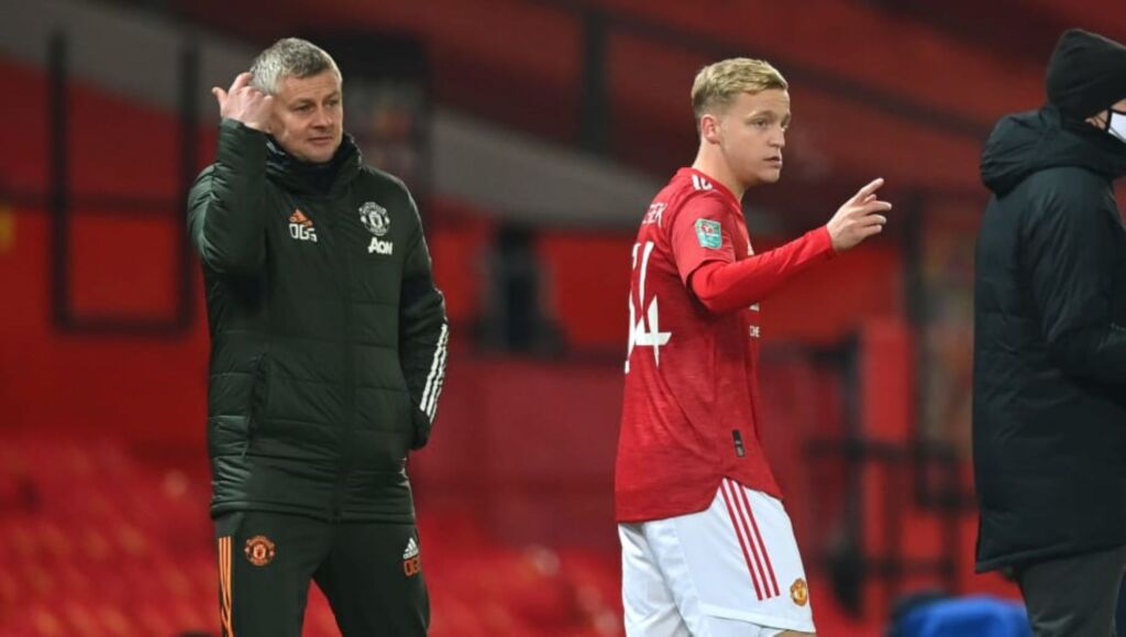 O Σόλσκιερ διατηρεί στην… κατάψυξη τον φαν ντε Μπέεκ!