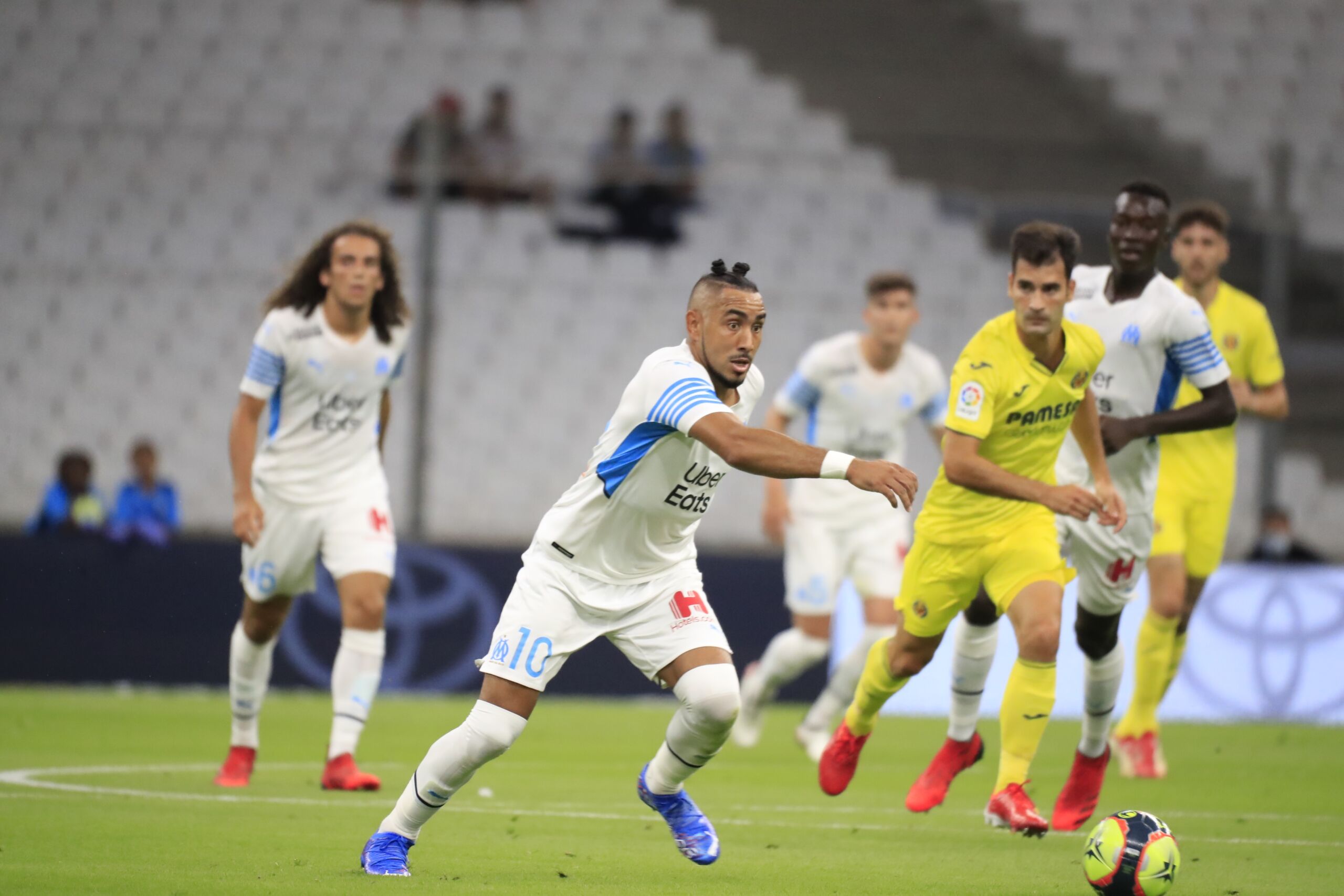 Ο Παγέ βάζει γκολ με μαλλί… κεφτεδάκια! (vid)