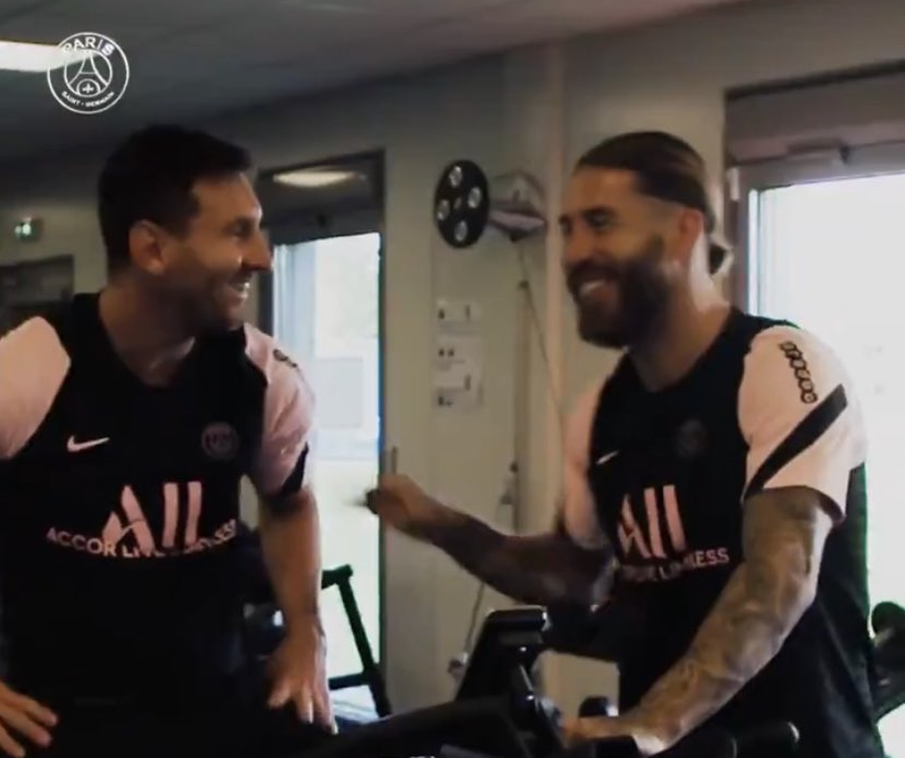 Από αντίπαλοι έγιναν… κολλητοί Ράμος και Μέσι στην Παρί! (pics)