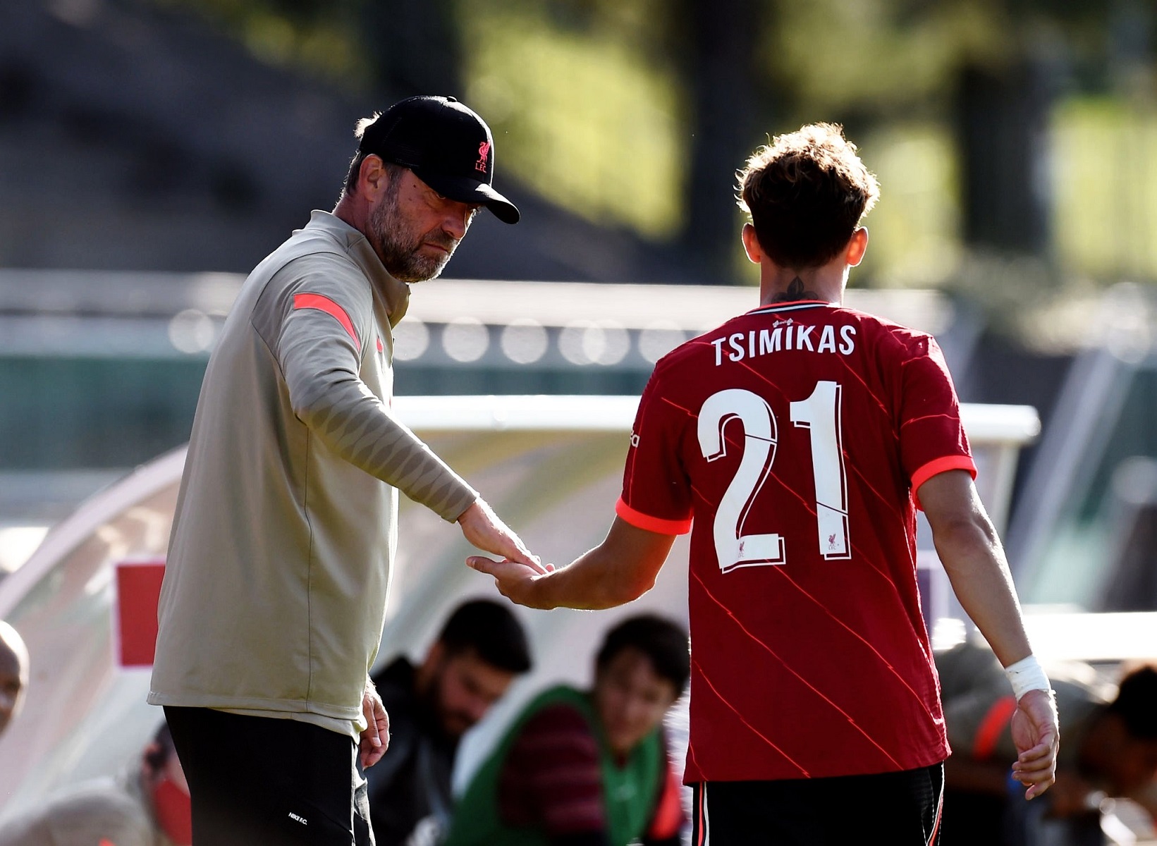 Βασικός ο Τσιμίκας στην πρεμιέρα της Λίβερπουλ!