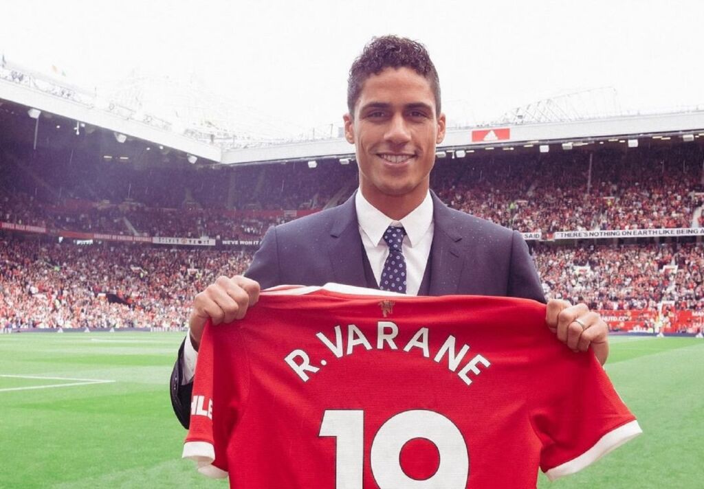 Επίσημο: Βαράν… 4ετιας στο Μάντσεστερ (pic)