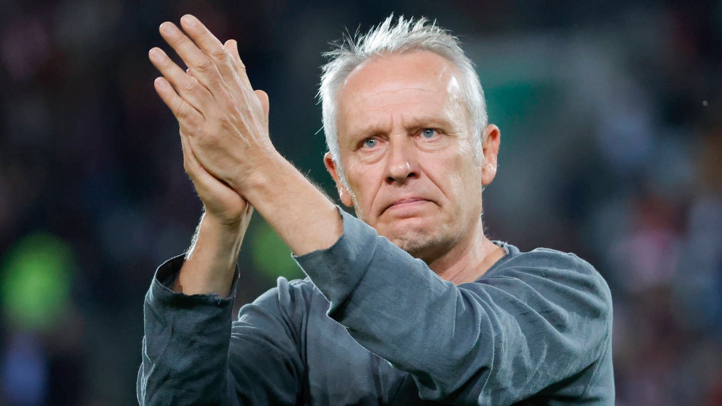 Ράγισαν καρδιές στο «αντίο» της Φράιμπουργκ στο «σπίτι» της (vid)