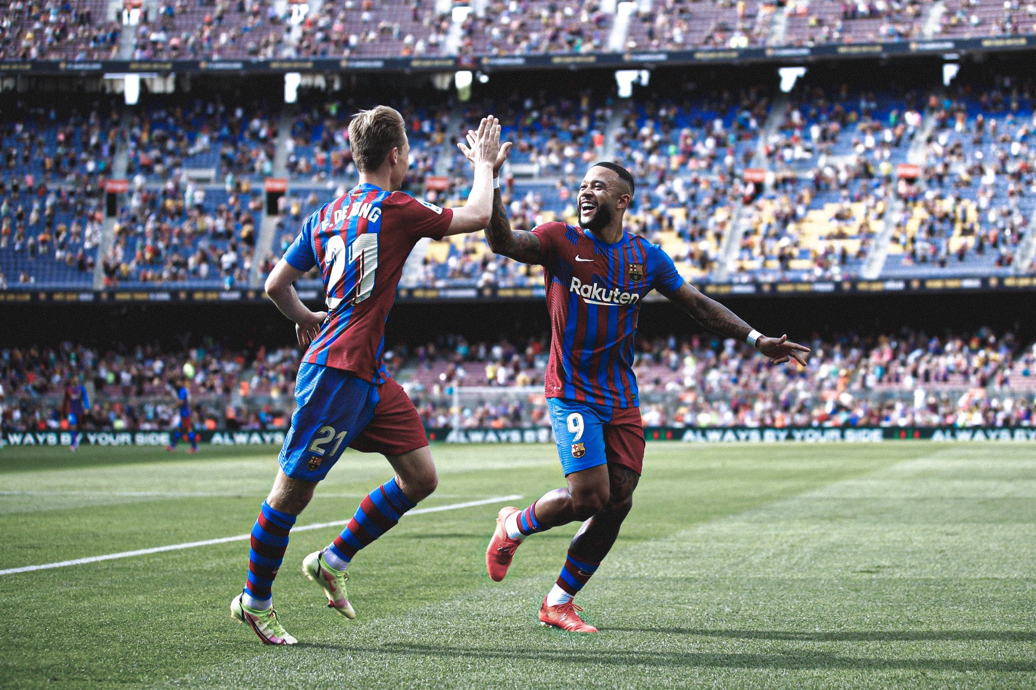 Ο Ντεπάι ξεκίνησε να… κουβαλάει την Μπαρτσελόνα! (vid)