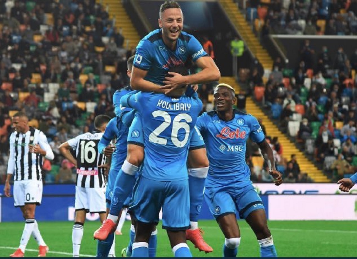 Τηλεπαθητική συνεννόηση 4 παικτών και 2-0 η Νάπολι! (vid)