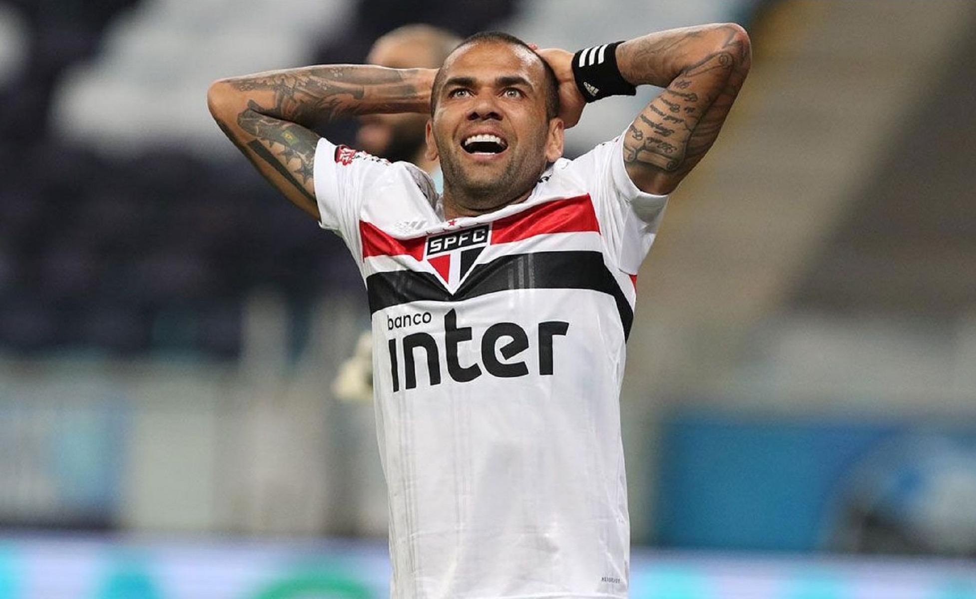 Μένει Βραζιλία ο… αγέραστος Ντάνι Άλβες!