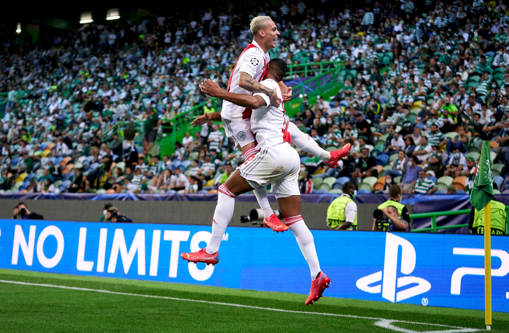 O Άγιαξ δεν σταματάει να βγάζει αστέρια! 