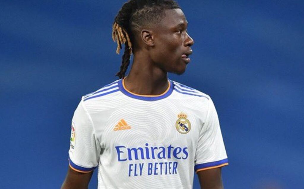 Ο Καμαβινγκά θέλει λίγα λεπτά για να κάνει… μαγικά!