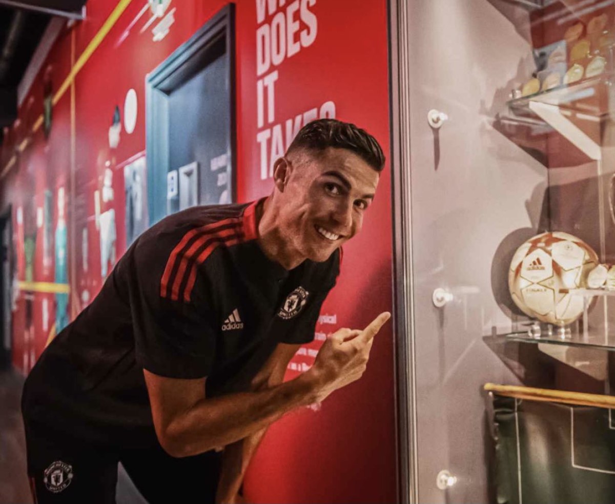 Ένα Όλντ Τράφορντ ντυμένο… Κριστιάνο – «Αμόκ» στο Μάντσεστερ (pics)