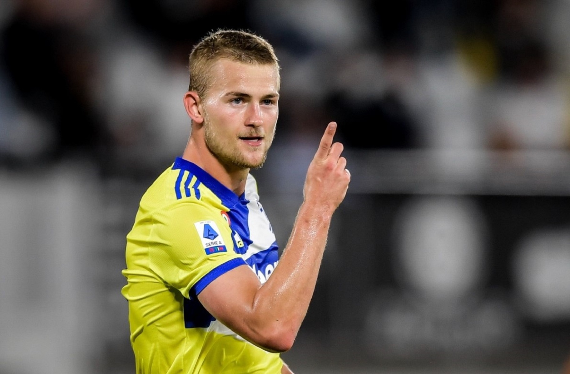 Από Κουντέ σε… Ντε Λιχτ η Τσέλσι!