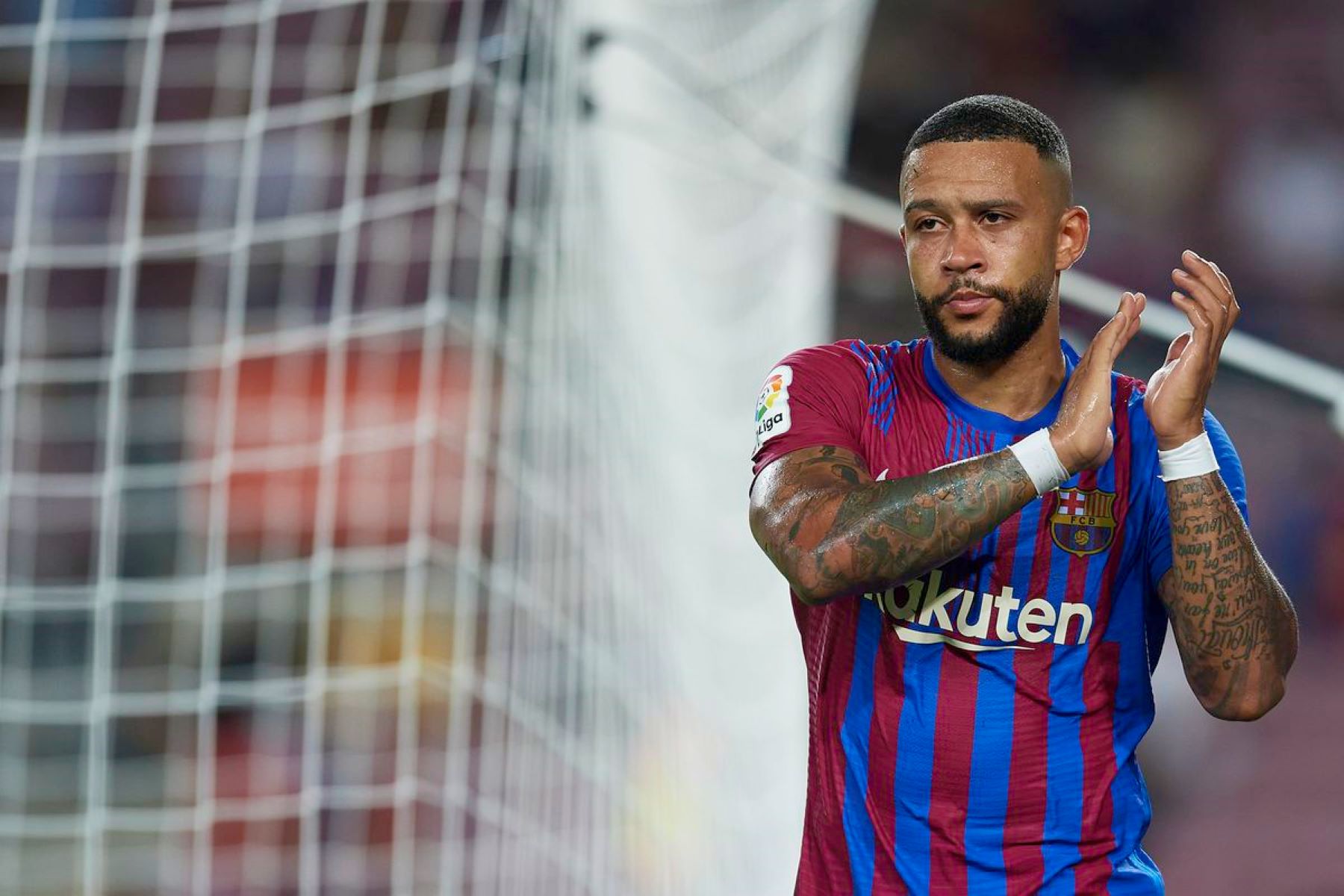 Φαν Μπάστεν: «Καλός ο Ντεπάι αλλά δεν ταιριάζει στην Μπάρτσα»