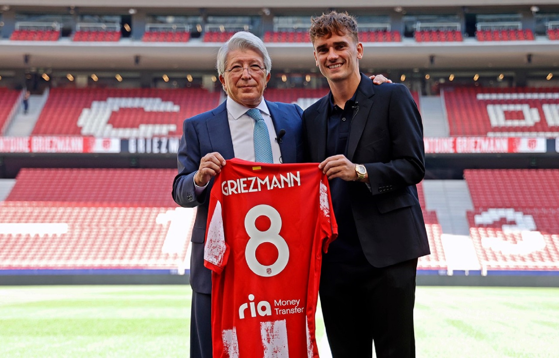 Ο… κουρεμένος Γκριεζμάν επέστρεψε «σπίτι» του! (pic, vid)