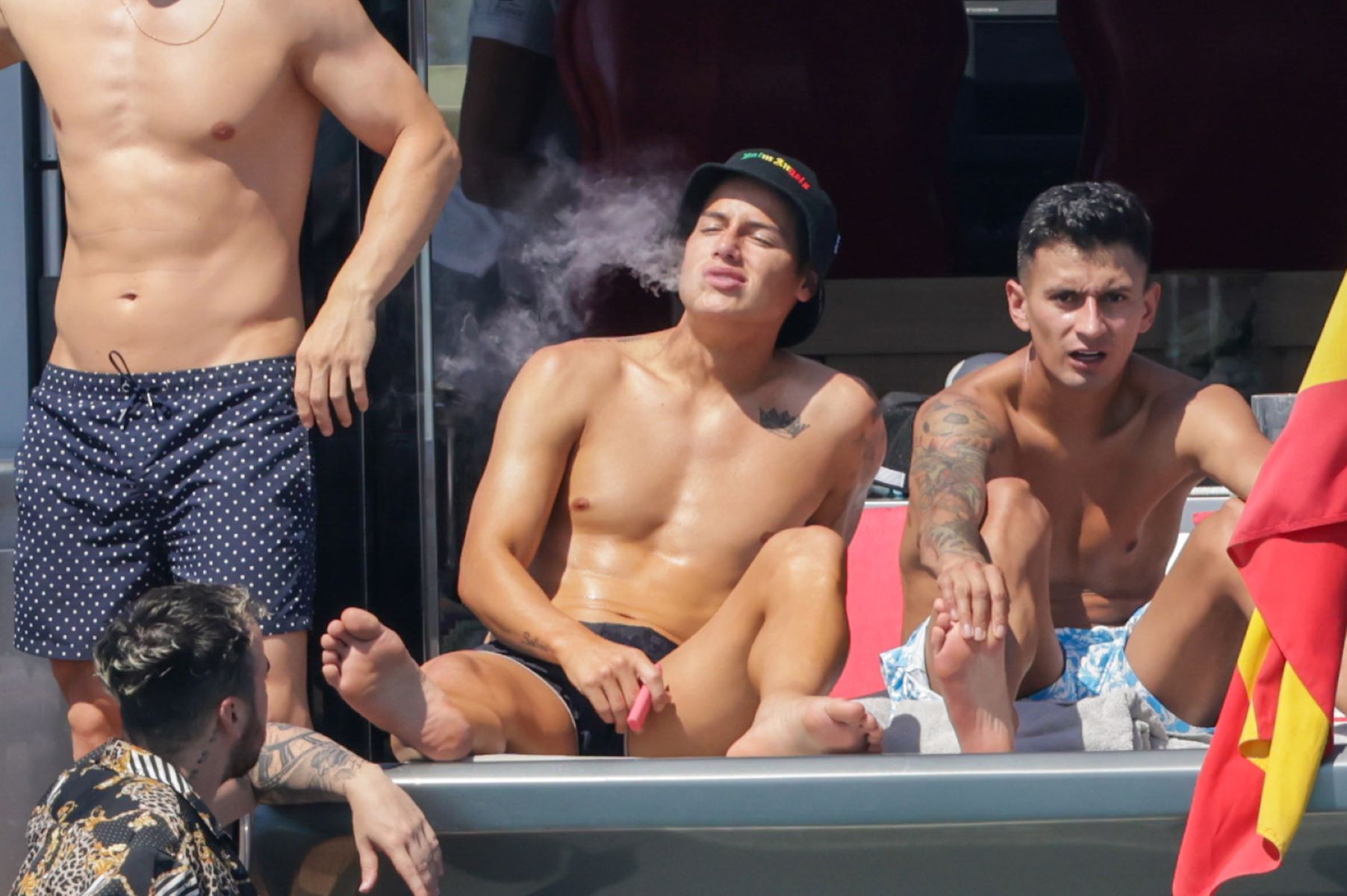 Ίσως να μην έφταιγε η Ρεάλ για τα χάλια του Χάμες (pics)