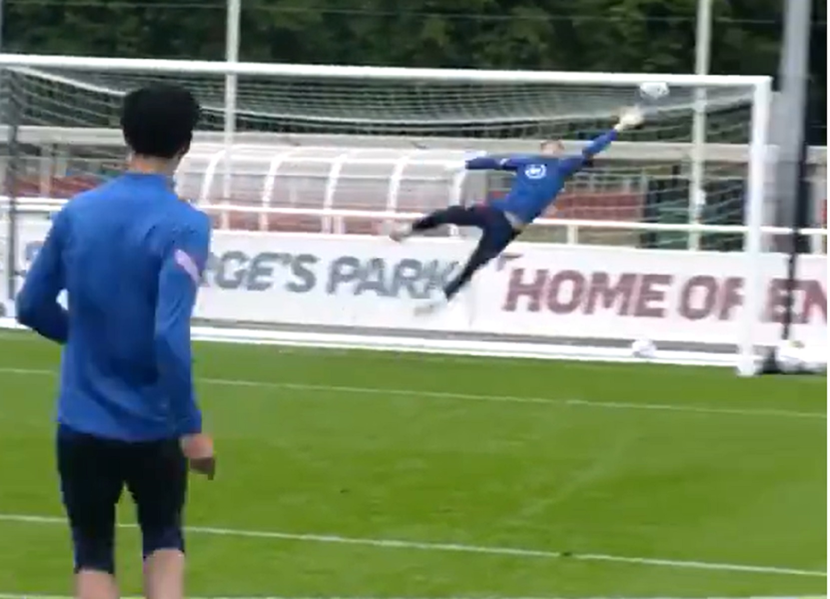 Δίδαξε… Μέσι ο Τζόουνς στην προπόνηση της Αγγλίας (vid)