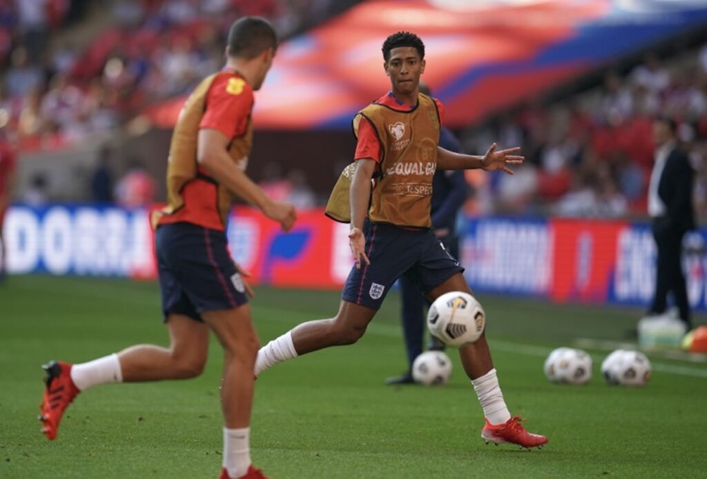 Η εθνική Αγγλίας έχει έναν πιτσιρικά που ισοπεδώνει τα κοντέρ!