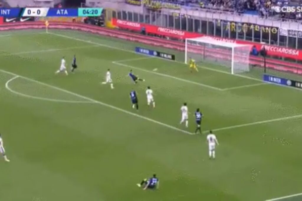 Ο Λαουτάρο απέδειξε ξανά ότι είναι killer μέσα στην περιοχή (vid)