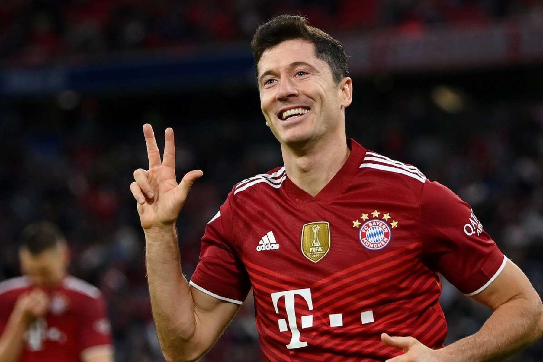 Ο πρώην μάνατζερ του Λεβαντόφσκι «δείχνει» Ρεάλ!