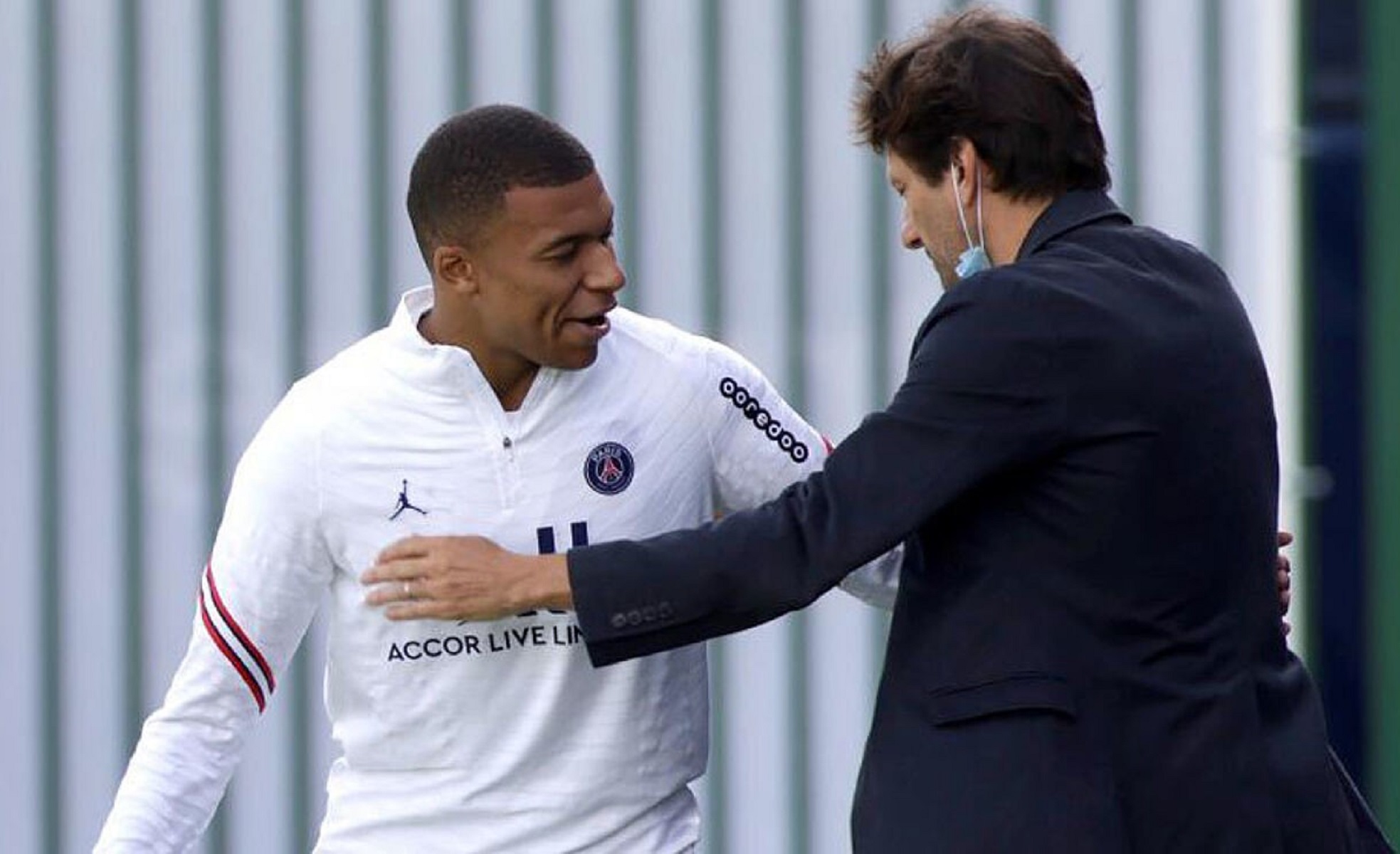 Λεονάρντο: «Δε νομίζω πως ο Μπαπέ θα φύγει»