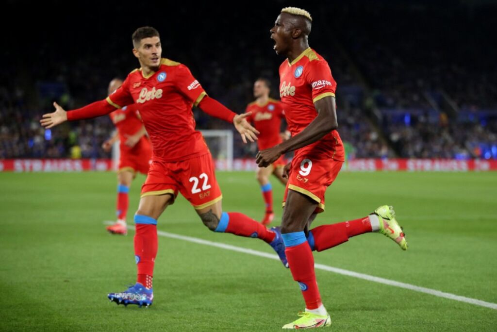 Ο Όσιμεν κράτησε «όρθια» τη Νάπολι στο Λέστερ! (vid)