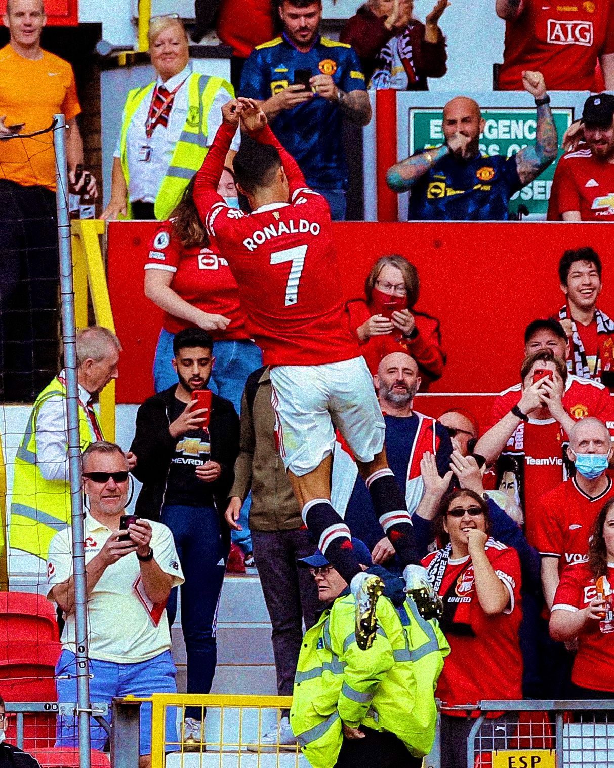 Κριστιάνο: Έτσι, πανηγύρισε το πρώτο του γκολ! (pics)