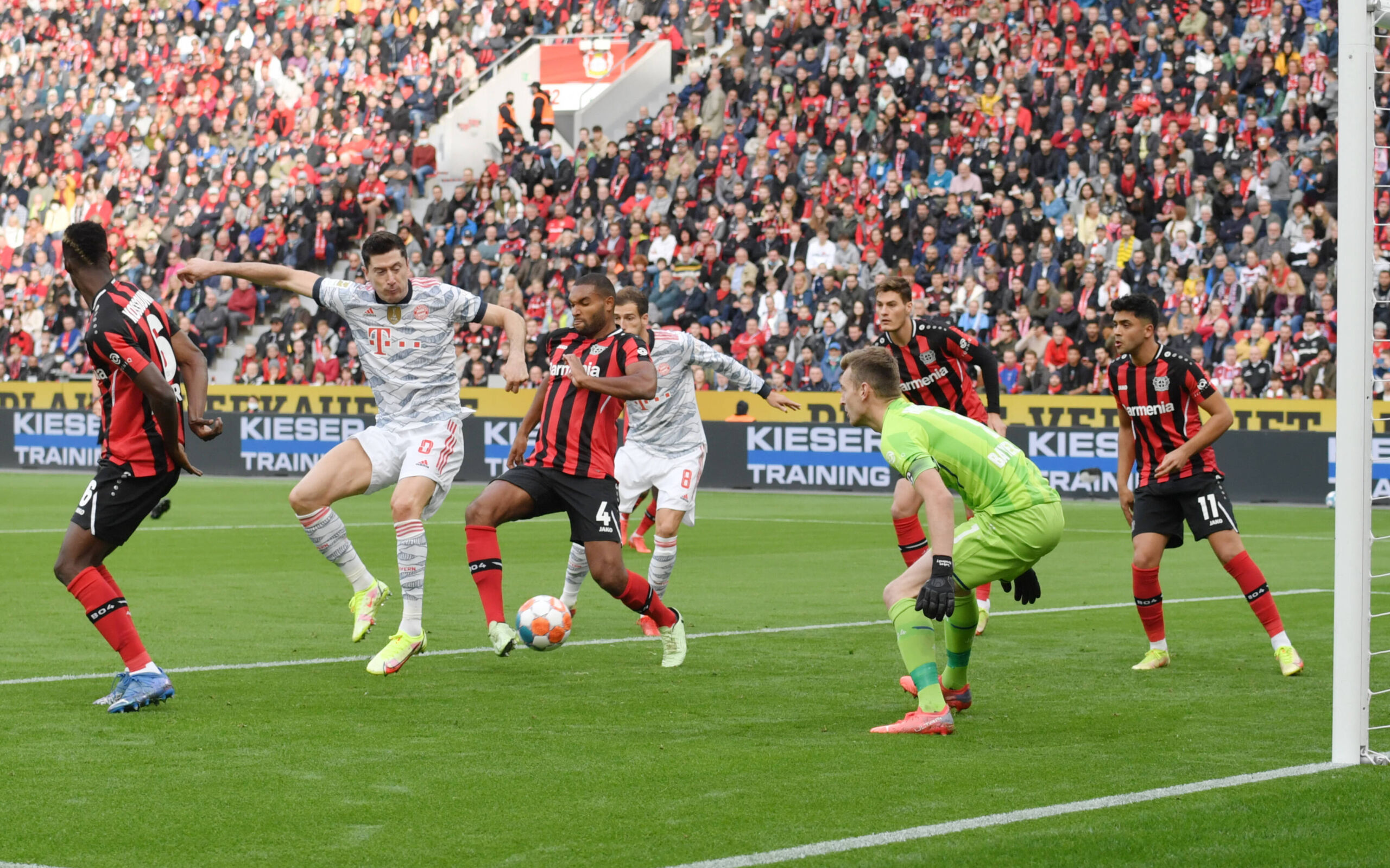 «Μαγικό» τακουνάκι Λεβαντόφσκι και 1-0 η Μπάγερν! (vid)