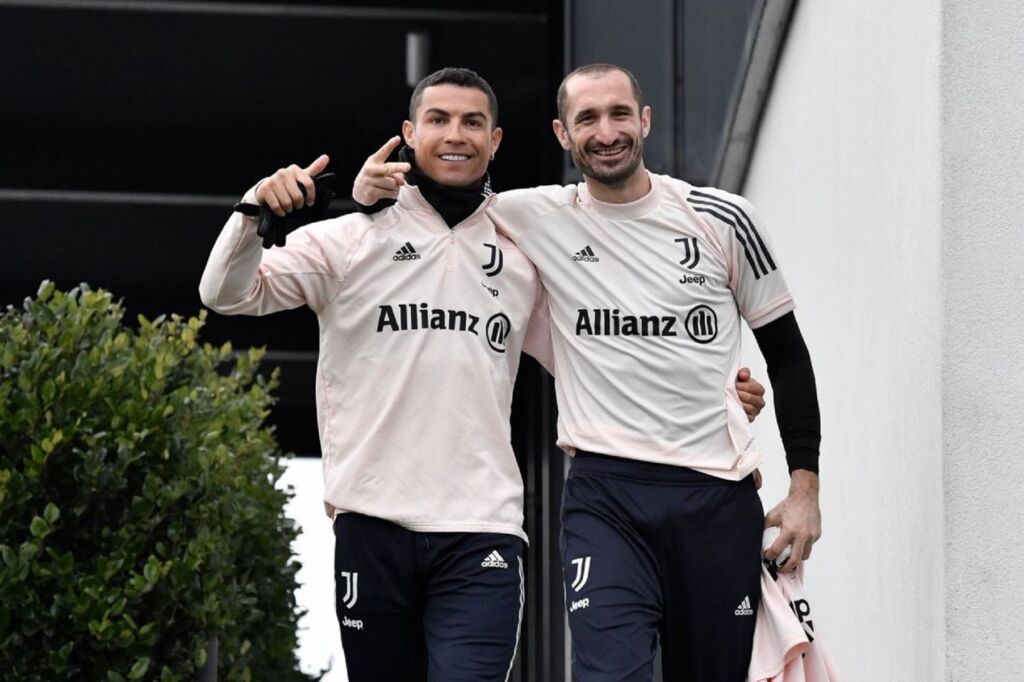 Κιελίνι: «Καλύτερα να είχε φύγει νωρίτερα ο Κριστιάνο»