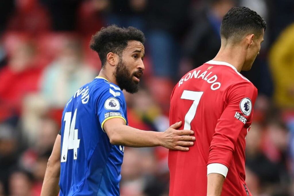 Ταούνσεντ: «Παρακαλούσα τον Κριστιάνο για τη φανέλα του» (vid)