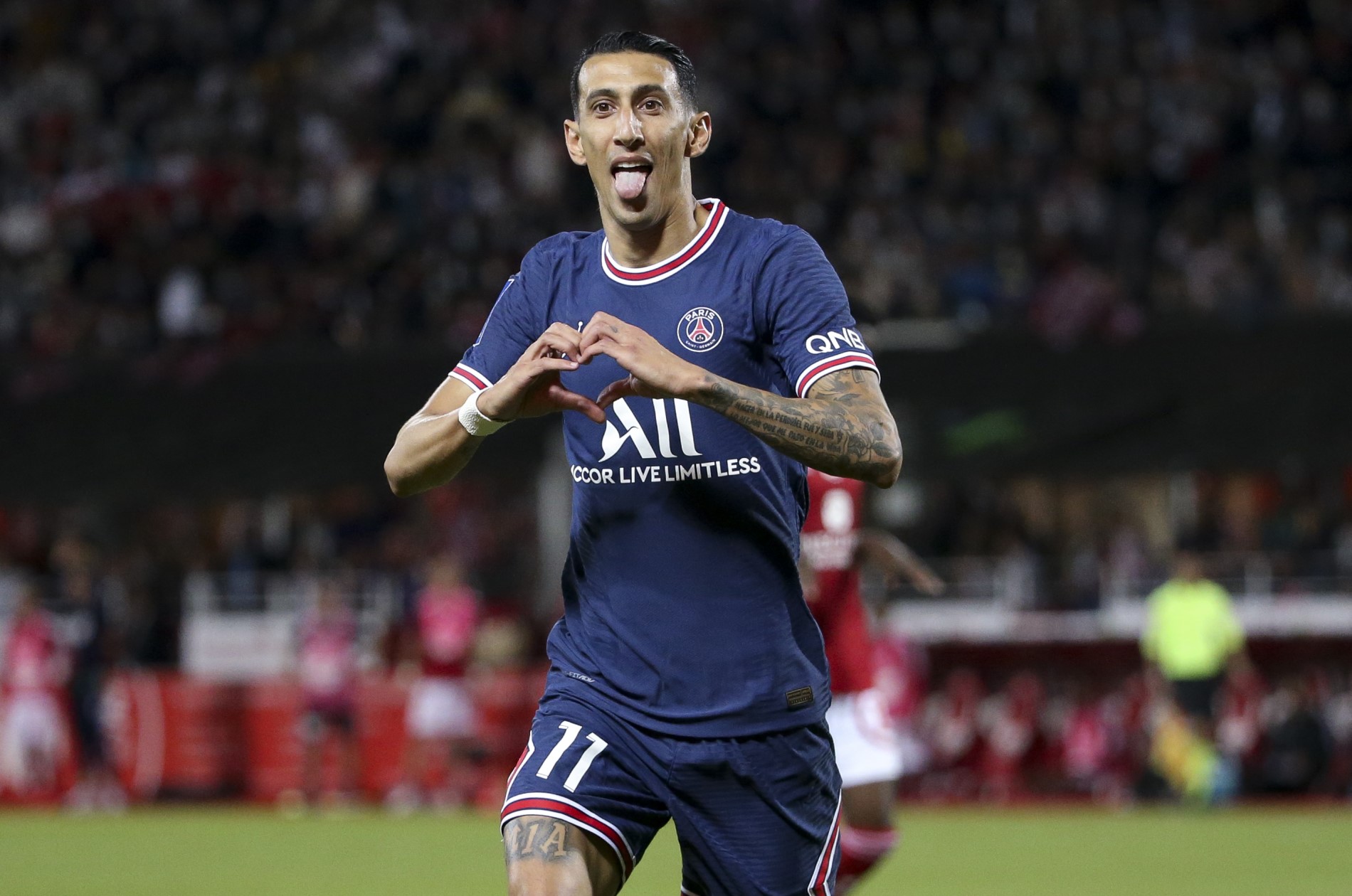 Λιλ, ξέχνα το, φέτος κουμάντο κάνει η Παρί Σεν Ζερμέν (vid)