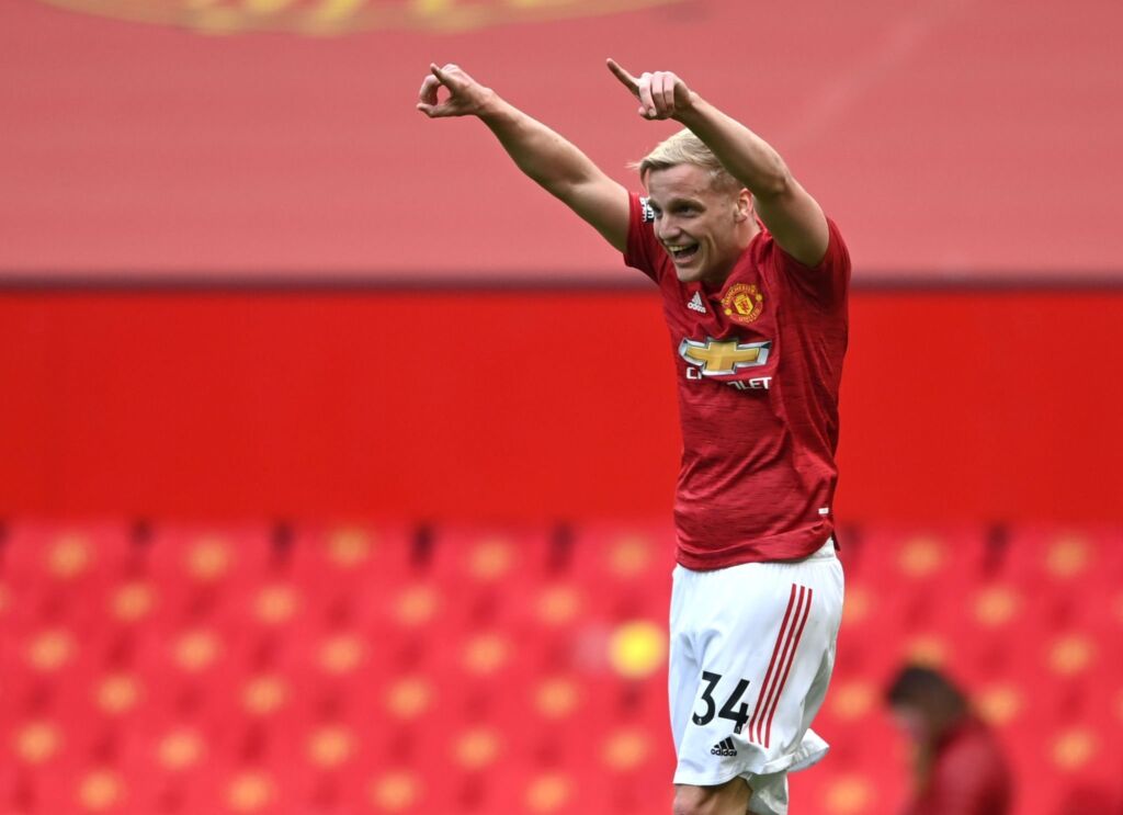 Αποχαιρετάει Γιουνάιτεντ ο Ντε Μπέεκ, αλλά παραμένει στην Premier League!